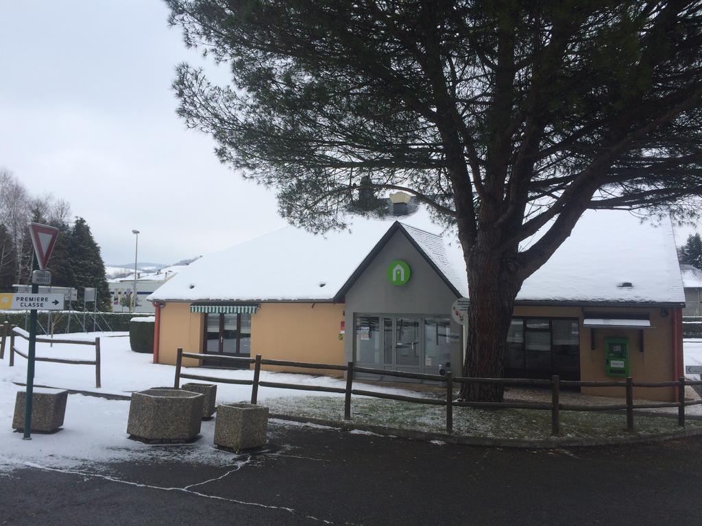 Campanile Lourdes Hotel Exterior photo